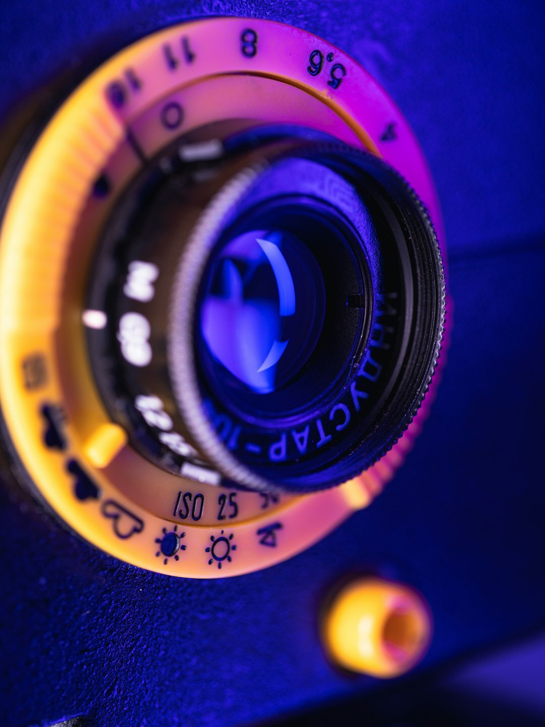 camera lens close up